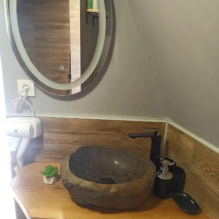 Honey Dome 캠프장