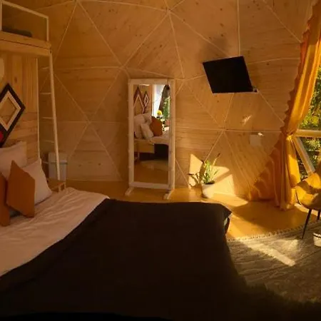 Campsite Honey Dome Vizhenka