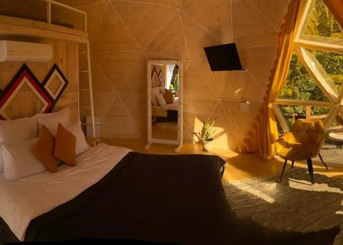 Campsite Honey Dome Vizhenka
